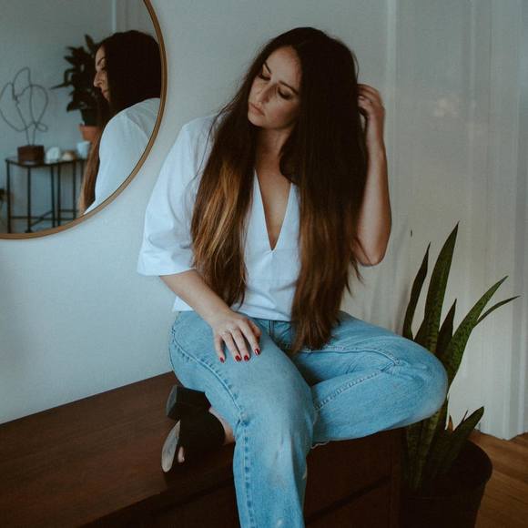 Meet your Posher, Rachel - Picture 1 of 1